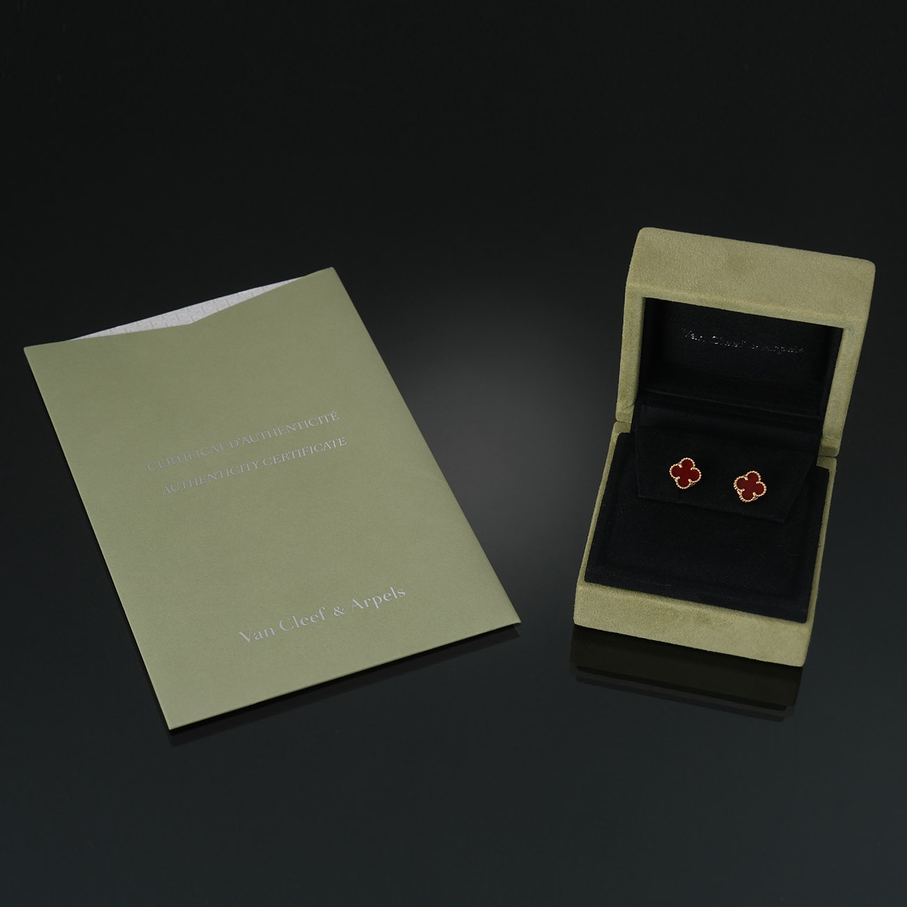 VAN CLEEF & ARPELS(USED)반클리프 커넬리언 스위트 알함브라 이어링 ARN68000
